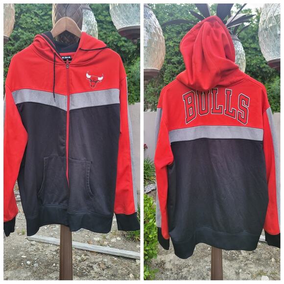 NBA UNK Chicago Bulls Full-Zip Hoodie - Picture 1 of 6
